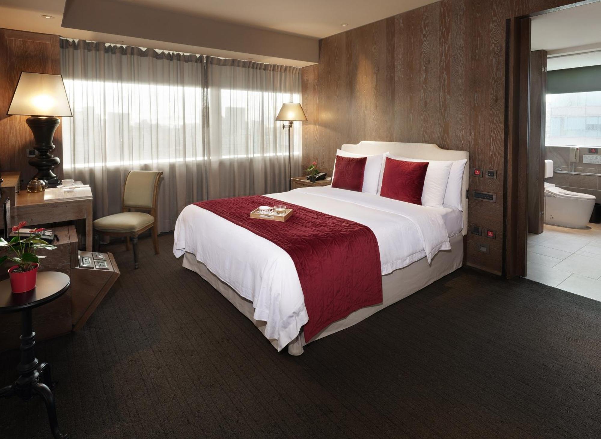 فندق باليه دو شاين تايبيه المظهر الخارجي الصورة A bedroom at the hotel
